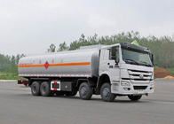 Vrachtwagens van de de Aardolietanker van de Smeerolietankwagen 8X4 LHD de Euro 2 336 HP
