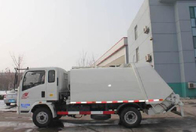 Van de de Persgarbagecollection van LHD 4X2 SINOTRUK HOWO Samengeperste Vrachtwagen 5 - 6m3