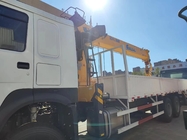 HOWO Truck gemonteerde kranen apparatuur 12 ton XCMG Voor het tillen 6X4 LHD 400HP