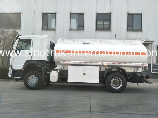 SINOTRUK Howo Semi Truck brandstoftank 4x2 Lhd Euro2 290 pk Wit