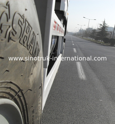 De Concrete Mixervrachtwagen 16CBM 371HP 8X4 LHD ZZ1317N3667A van SINOTRUK HOWO