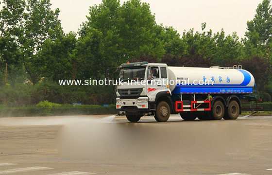 De Nevelvrachtwagen 20CBM van het wegwater met Airconditioner