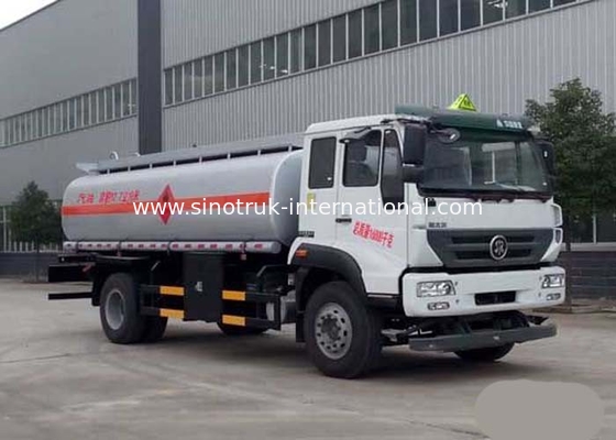 SINOTRUK olietankwagen 8-12CBM voor olievervoer 4X2 LHD Euro3 190HP