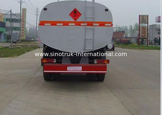 SINOTRUK olietankwagen 8-12CBM voor olievervoer 4X2 LHD Euro3 190HP