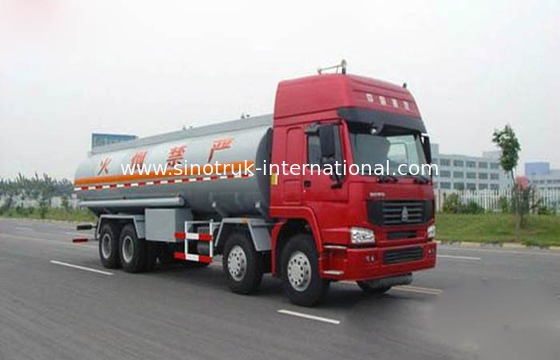 De Tankwagen van de het Voertuigolie van het eetbare Olievervoer, de Mobiele Vrachtwagens 25-30CBM van de BenzinestationStookolie
