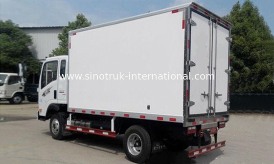 7 T Gekoelde Vrachtwagens en Bestelwagenslhd 4X2 Euro 2 Gesloten Van Truck With Bevroren Doos