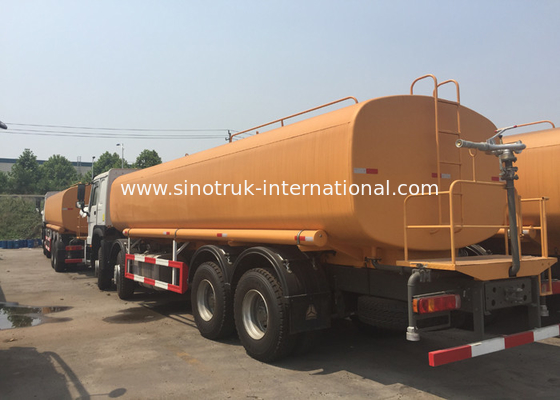 SINOTRUK drinkbaar Watervrachtwagen 25-35CBM WD615.69 336HP LHD 8X4 IFA