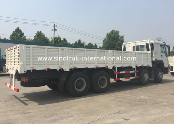De Vrachtwagensinotruk HOWO HW76 Cabine van de dieselmotorlading 30 - 60 Ton Hoogste Configuratie
