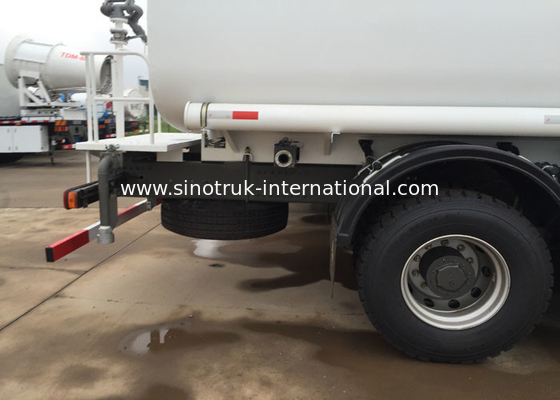 20CBM het Water die van de watertankwagen SINOTRUK HOWO LHD 6X4 Tankwagen ISO bestrooien