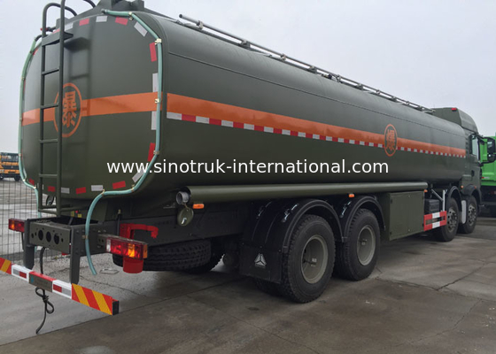 De stabiele Vrachtwagen SINOTRUK HOWO van de Brandstoftanker 30 - 40 Ton voor Olievervoer 8X4 RHD
