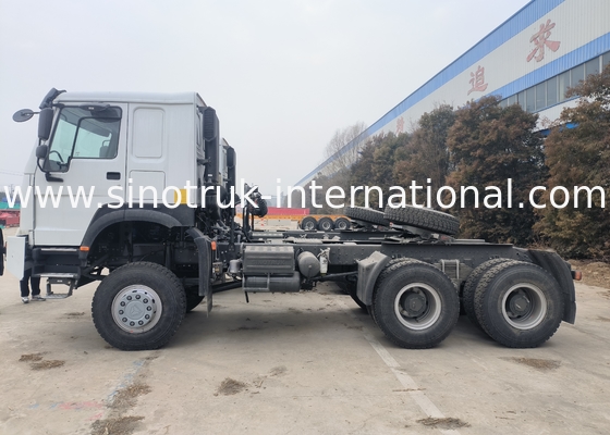 Sinotruk Howo Tractor Truck Rhd All Wheel Drive 6 × 6 Weichai 400 pk Wit