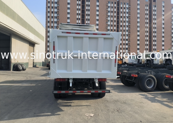 Sinotruk Howo Tipper Dump Truck 380hp 6 × 4 20CBM Wit Met Automatisch Tarpaulin