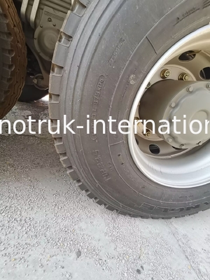 Sinotruk HOHAN Nieuwe HOWO 8X4 Dump Truck 380 pk 12 wielen Wit H77L ZZ3317V386JB1R U type