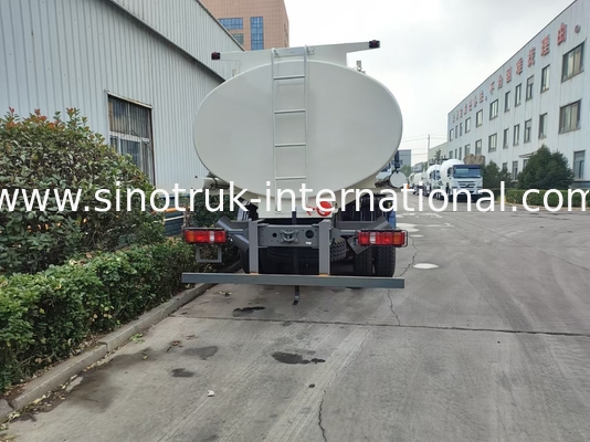 HOWO 25CBM 6*4 Olie Tank Truck 380 pk Sterk Paardenkracht Wit