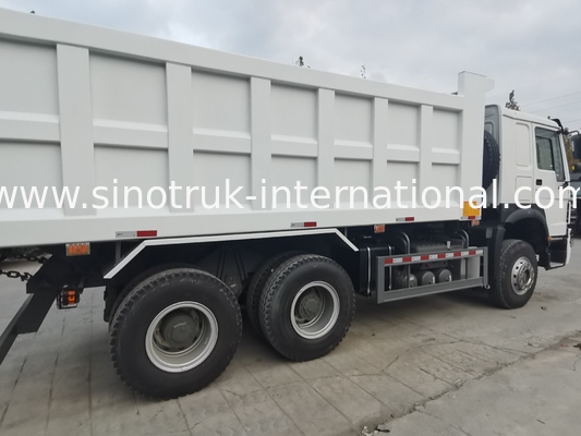 SINOTRUK HOWO 400 pk Tipper Dump Truck Voor de bouw A7 Militaire bumper waarschuwingslicht