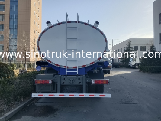 HOWO SINOTRUK Water tank truck 300 pk Blauw