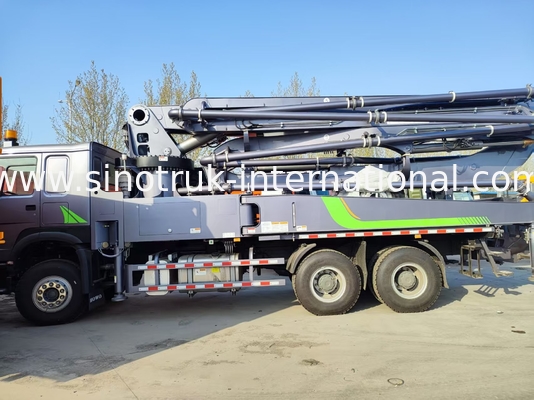Hoogbouw Meester HOWO 380HP Smart Pump Trucks 52m Boom 6x4 Traction voor ongeëvenaarde verticale gieten