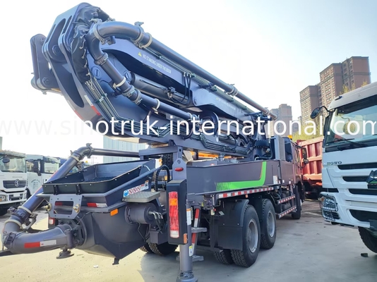 Hoogbouw Meester HOWO 380HP Smart Pump Trucks 52m Boom 6x4 Traction voor ongeëvenaarde verticale gieten