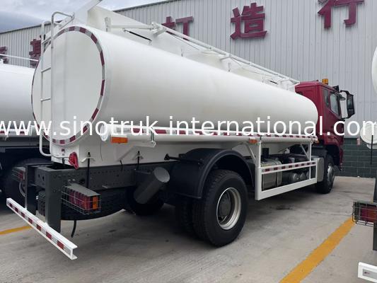 SINOTRUK HOHAN New HOWO Oil Truck Fuel Tank 4x2 Lhd Euro2 White and Red