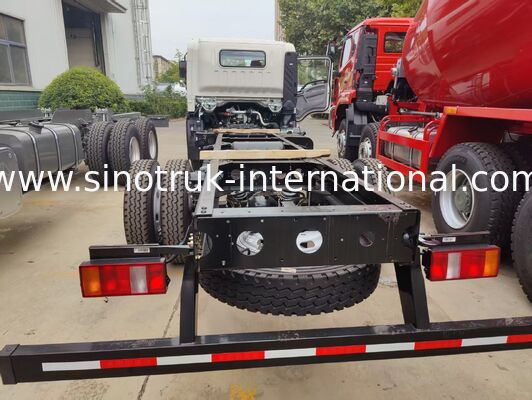 HOWO 140 pk linksgestuurd vrachtvrachtwagenchassis met een laadvermogen van 8-12 ton