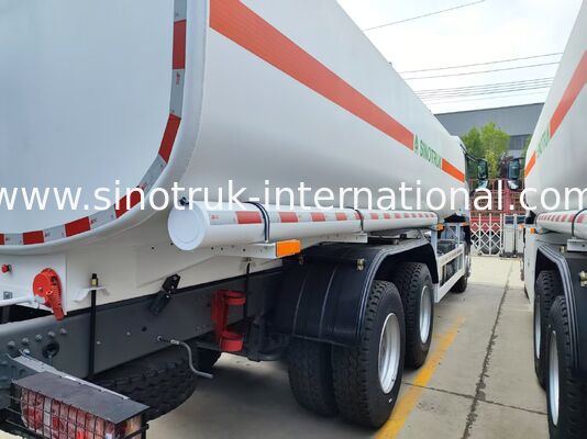 Witte HOWO TX 6×4 brandstoftransportwagen 336 pk 25CBM brandstoftank, stabiele transportprestaties