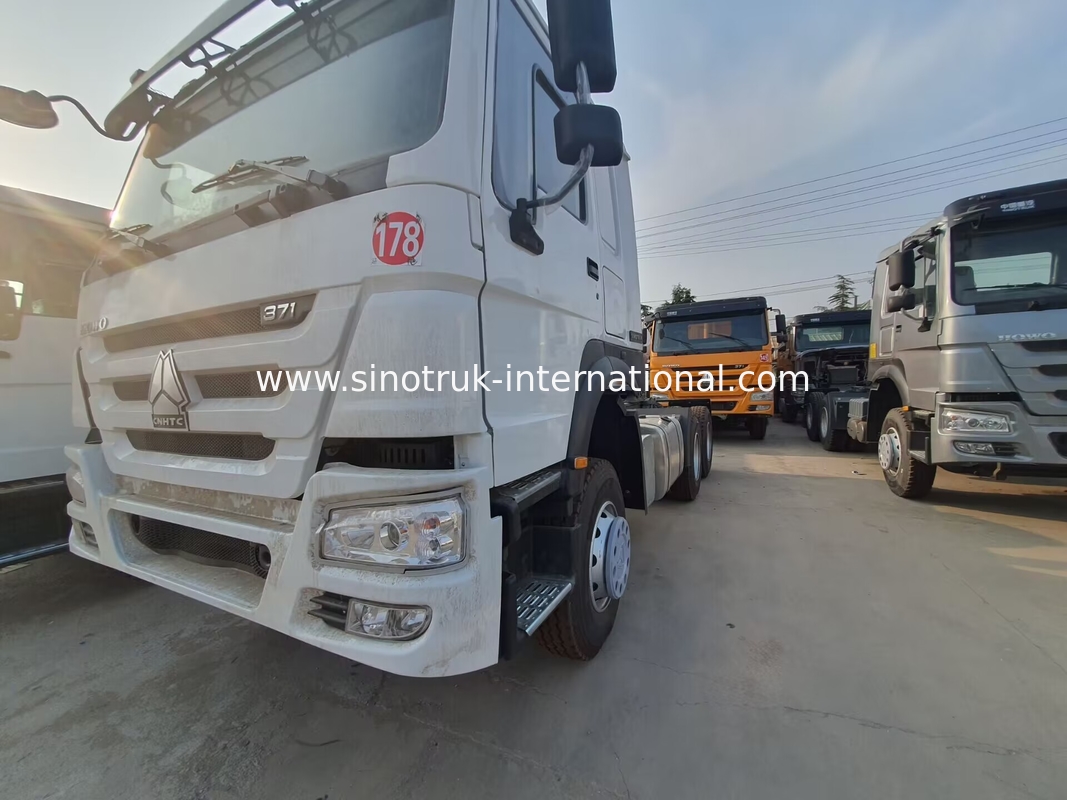 HOWO A7 Gebruikte trekkertruck LHD 6X4 Euro 2 371 pk met hydraulisch stuurwit
