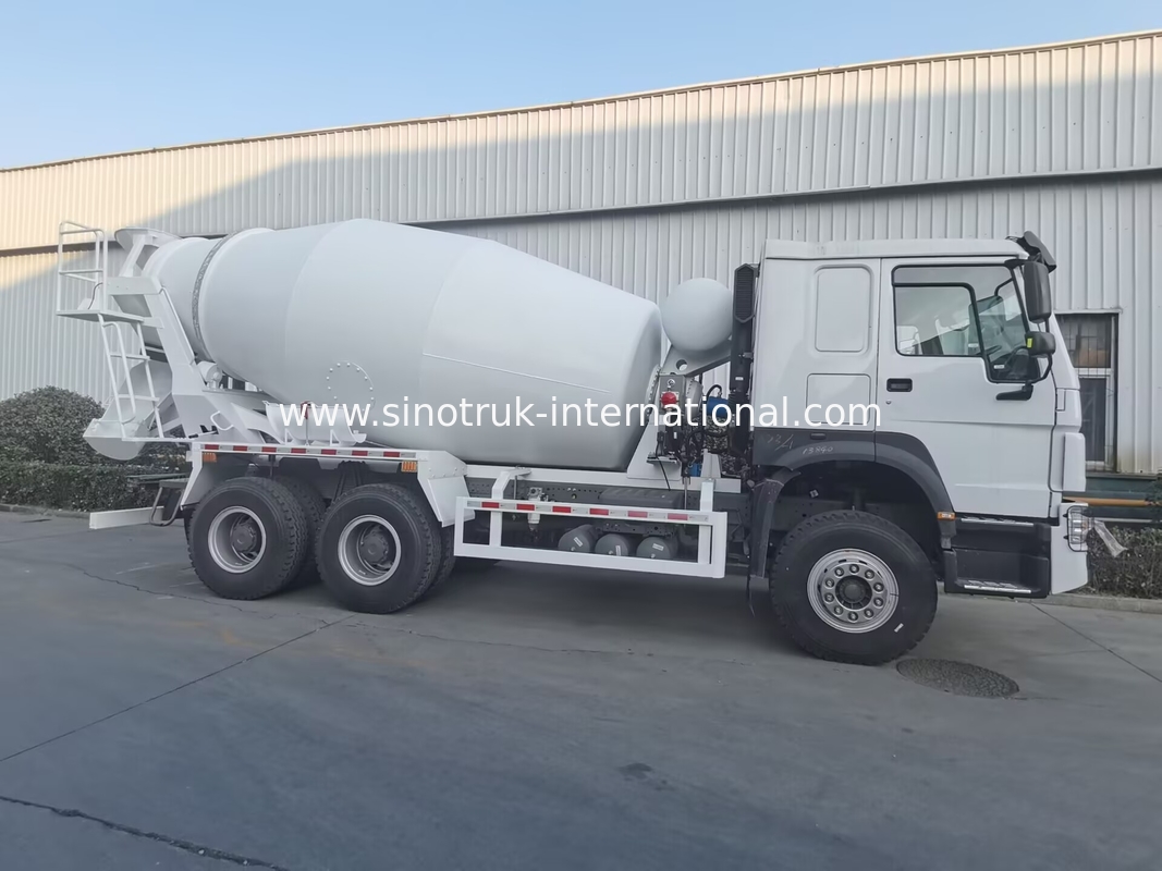 Sinotruk Howo Betonmixer Truck 380HP 6-10CBM 6 X 4 Euro 2 Menginstallatie RHD