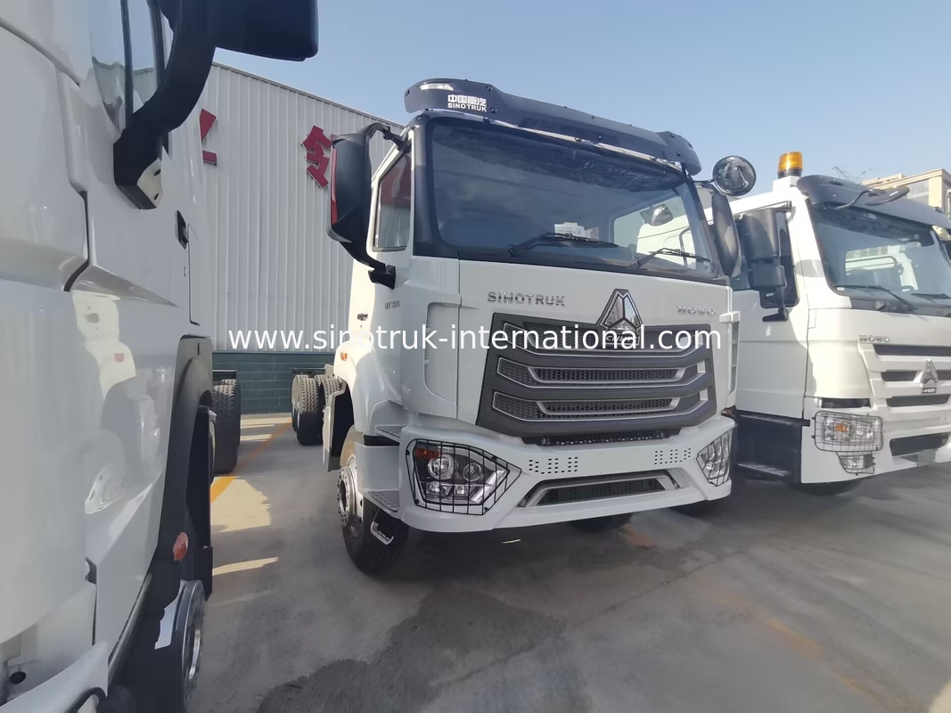 SINOTRUK HOHAN Howo Tipper Dump Truck Chassis Weichai Motor 6 × 4 LHD ZZ3257V384JB1 Model