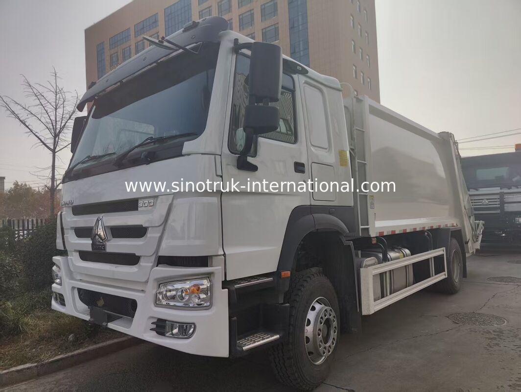 SINOTRUK 300 HP 4×2 Compressed Garbage Truck with 30T Rolling Force for Efficient Waste Management