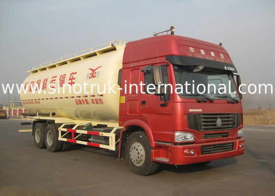 Transiting Iron Powder Cement Bulk Truck 30 CBM