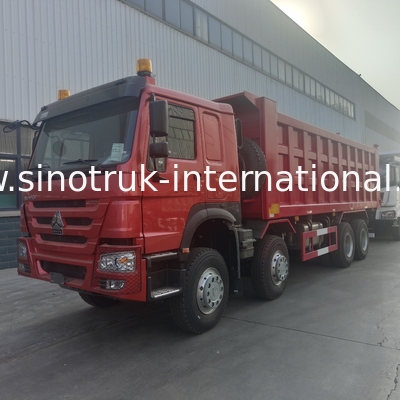 SINOTRUK DE RODE VRACHTWAGEN VAN DE DE KIPPERSstortplaats VAN HOWO 400HP 8×4 LHD